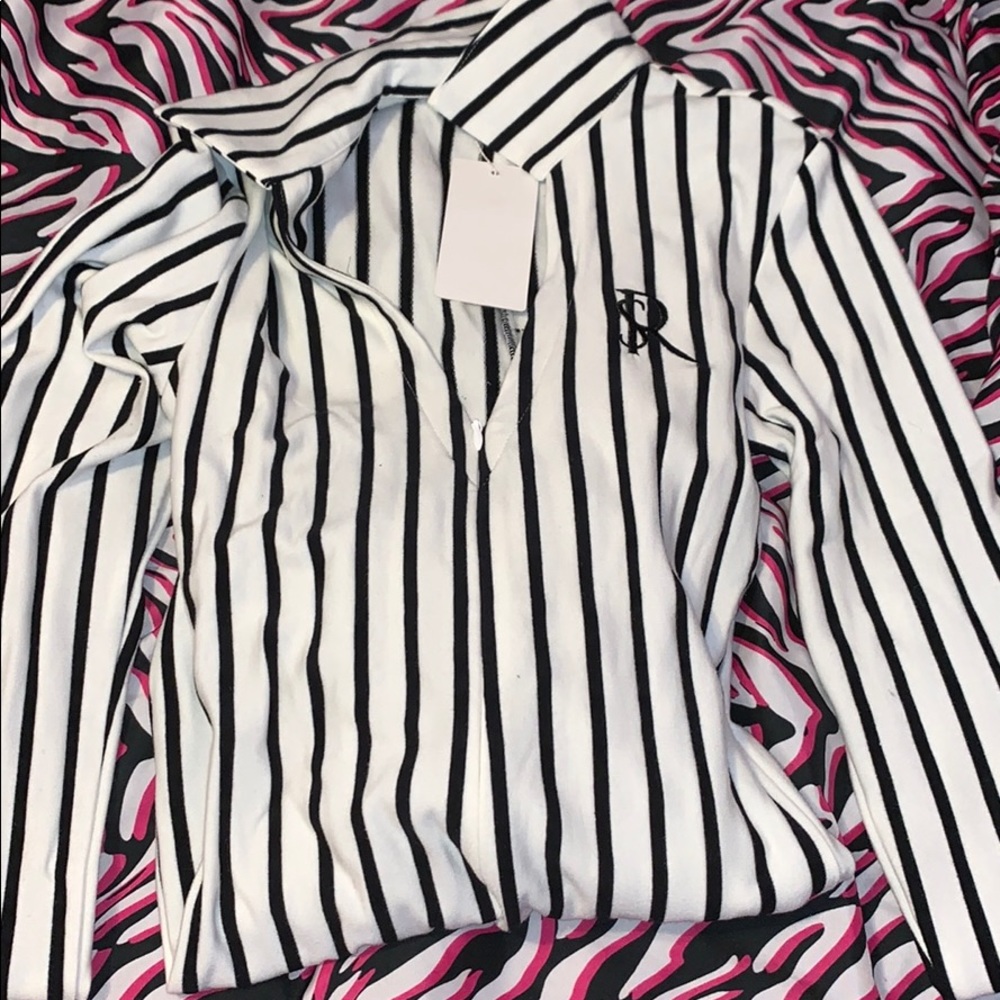 Gsuwoo Pussycat Suit